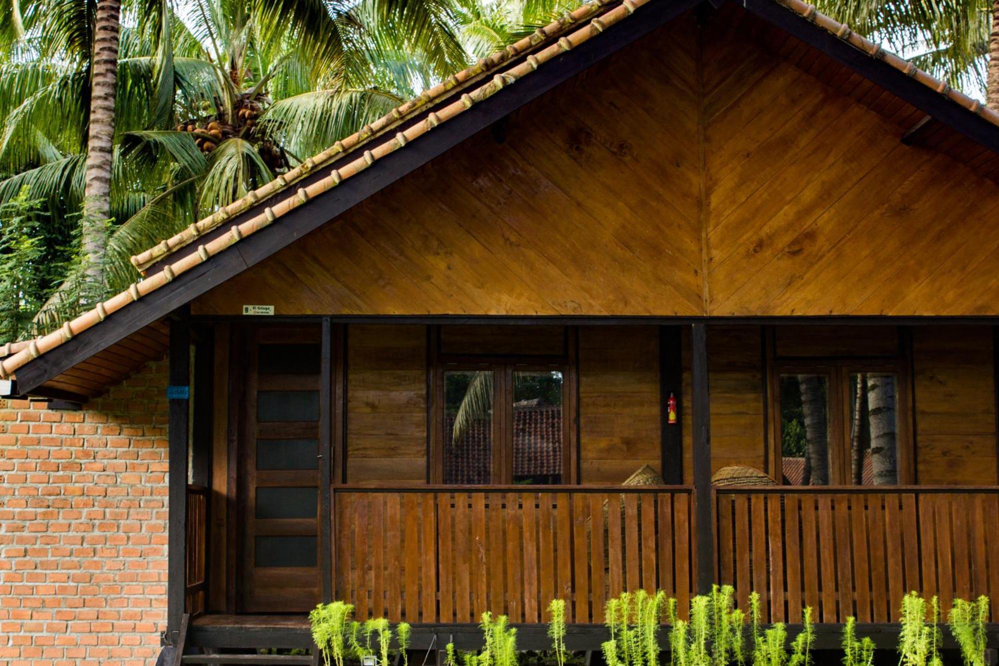 Sumatra Surf Resort Biha Exterior photo