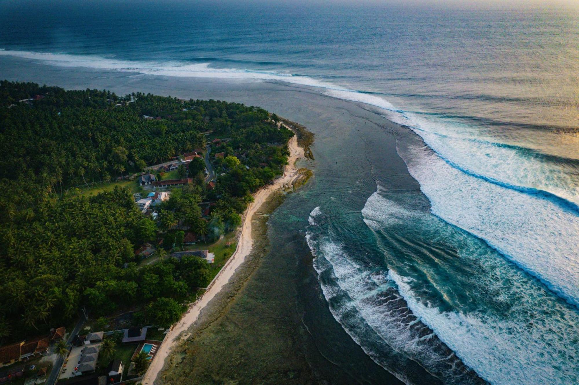 Sumatra Surf Resort Biha Exterior photo